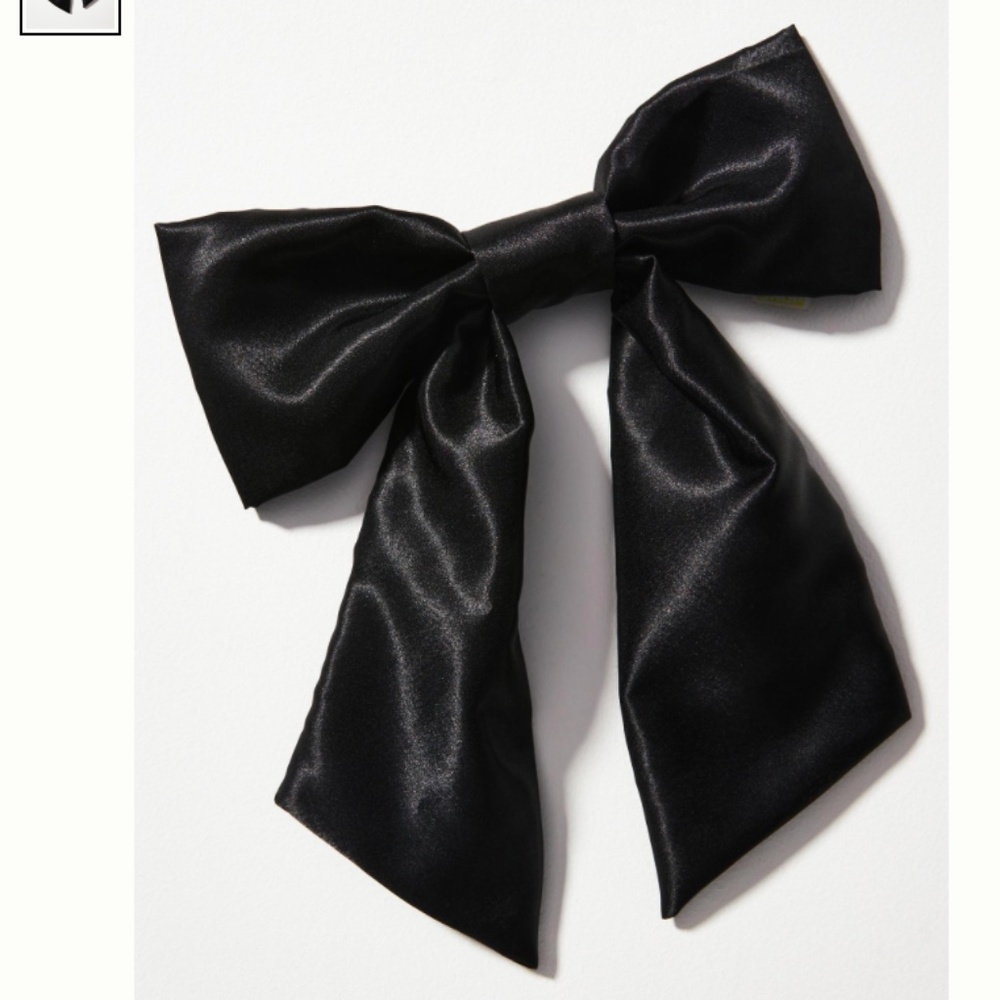 NWOT Exclusive Anthropologie Room Shop Giant Bow Clip - Black Satin